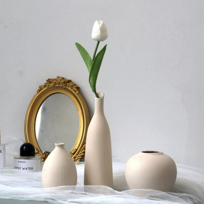 Minimalist Ceramic Bud Vase Set of 3